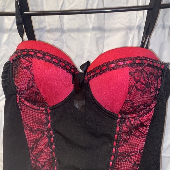 Ladies Pink and Black Corset from Spencer’s size small - Picture 6 of 9